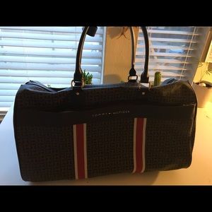 TOMMY HILFIGER TRAVEL BAG